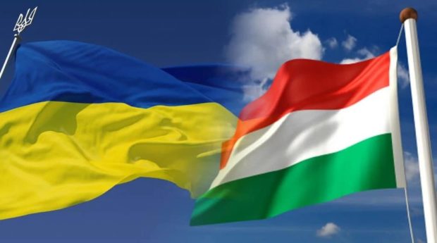 Україні почала імпорт газу з Угорщини